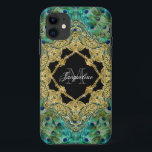Coque iPhone 11 Art Déco Peacock Gold Parties scintillant Old Holl<br><div class="desc">Personnalisé avec votre monogramme customisé avec l'initiale monogrammée de votre nom de famille et votre prénom. Il s'agit d'un mélange d'oeuvres d'art vintages et d'une photo originale de plumes de paons dessinées sous forme graphique par Audrey Jeanne Roberts et conçues pour une collection d'accessoires de mode moderne et contemporaine. Il...</div>