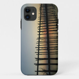 Coque iPhone 11 Asie, Birmanie (Myanmar)  Silhouette du pont de U 