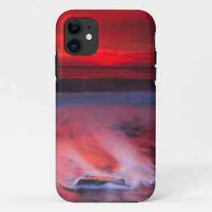 Case-Mate iPhone Case Aube au-dessus de la mer orageuse