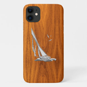Case-Mate iPhone Case Bateau à voile Silver Regatta sur le quai en teck