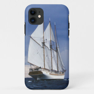 Coques Pour iPhone Bateau de navigation sur la mer baltique