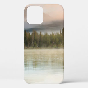 Case-Mate iPhone Case Beau lac serein dans les montagnes matinales, Oreg
