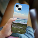 Coque Case-Mate iPhone Belle Sunset Beach Photographie personnalisée<br><div class="desc">Cette étagère photo de plage pittoresque comprend une photo de Destin Florida. Personnalisez-vous avec votre nom ou monogramme sous le magnifique coucher de soleil rose et orange en touchant doucement les vagues de l'océan au-dessus du sable et de l'herbe de mer. Beau coque iphone balnéaire pour l'été.</div>