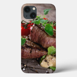 iPhone 13 Case Biftecks grillés de BBQ avec les herbes et les