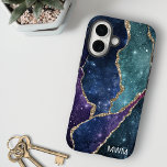 Coque Pour iPhone 16 Blue Purple Aqua Gold Veines Agate Monogramme<br><div class="desc">Protégez votre téléphone avec style grâce à ce design chic avec votre monogramme et des tons colorés d'agate bleu,  violet et aqua avec des veines métalliques en feuille d'or et des étoiles brillantes.</div>