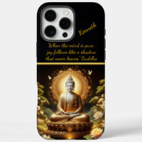 Bouddha d'or dans une nature tranquille