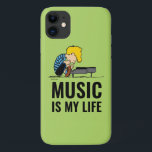 Case-Mate iPhone Case cacahuètes | Schroeder<br><div class="desc">Schröeder aime la musique classique surtout de Ludwig van Beethoven et partage souvent son talent. Découvrez ce joli dessin Peanuts avec Schroeder jouant à son piano jouet.</div>