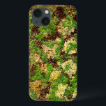iPhone 13 Coque Camo Moss rouille vieilli Grunge vieille texture<br><div class="desc">Ce design unique montre une fausse texture de fer rouillé / mossy sur un arrière - plan fait pour avoir l'air très vieux et mottled. Il s'agit d'une texture arrière - plan grineuse, antique, usée et fournira un camouflage naturel dans la forêt ou faire paraître que vous avez découvert votre...</div>