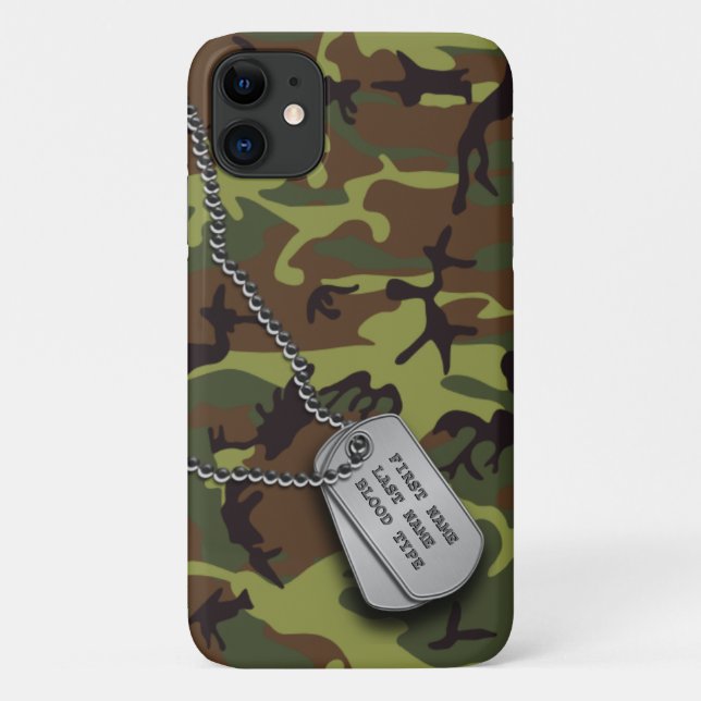 Coques Case-Mate iPhone Camo vert avec des étiquettes de chien (Dos)