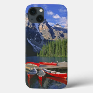 Coque Case-Mate iPhone Canada, Alberta, lac Moraine. Des canoës rouges at