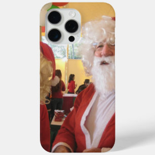 Coque iPhone 15 Pro Max Célébration de Noël de père Noël et Mme Claus - Fe