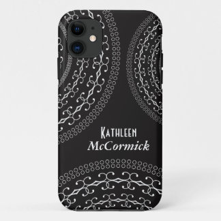 Coque iPhone 11 Cercles blancs décoratifs au-dessus de votre