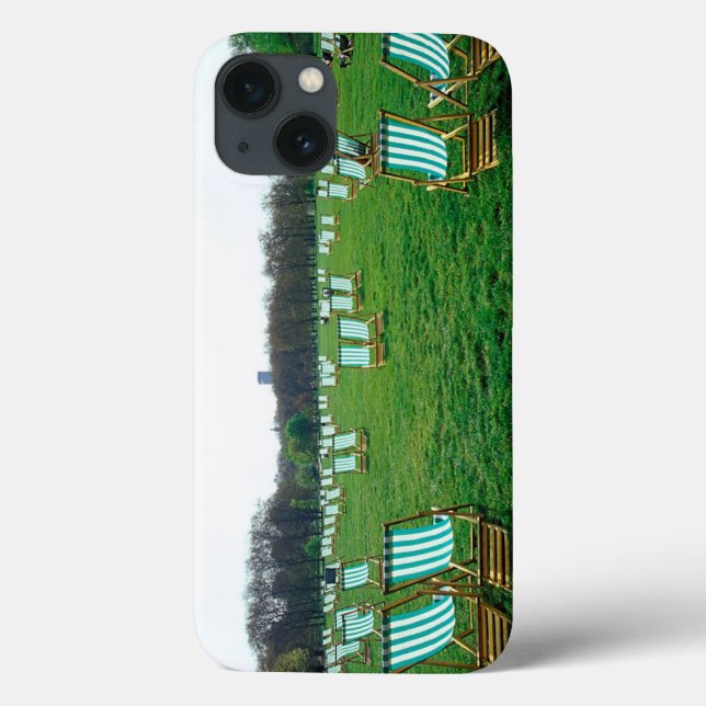 Coques Case-Mate iPhone Chaises longues disposées dans le parc vert, Londr (Verso)