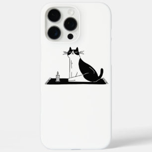 Coque iPhone 16 Pro Max Chat Smoking Meditant Sur Un Tapis À La Lumière D'