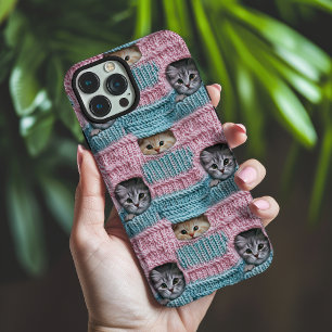 Coque iPhone 16 Pro Max Chats Mignons Tricot Rose Bleu Féminin