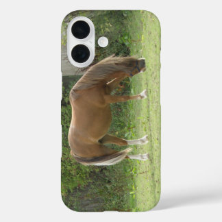 Coques iPhone 16 Cheval Alezan Brun Pâturant