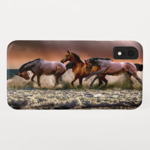 Case-Mate iPhone Case Chevaux courir dans le Surf Océan au coucher du so