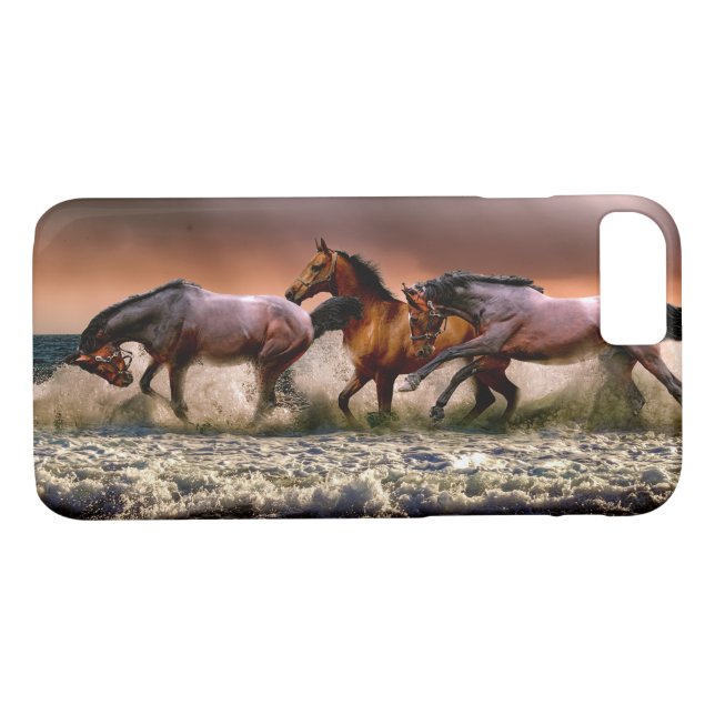 Coques Case-Mate iPhone Chevaux courir dans le Surf Océan au coucher du so (Dos (Horizontal))