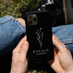 Coque Case-Mate iPhone Chic minimaliste Boho tendance noir blanc Customis<br><div class="desc">Boho Chic Minimalist Mushroom Black and White coque iphone personnalisée, le mariage parfait de l'élégance moderne et du design fonctionnel. Ce boîtier de téléphone sophistiqué présente un motif minimaliste de champignons noir et blanc, complété par une typographie branchée qui ajoute une touche contemporaine. La disposition propre et simple, associée à...</div>