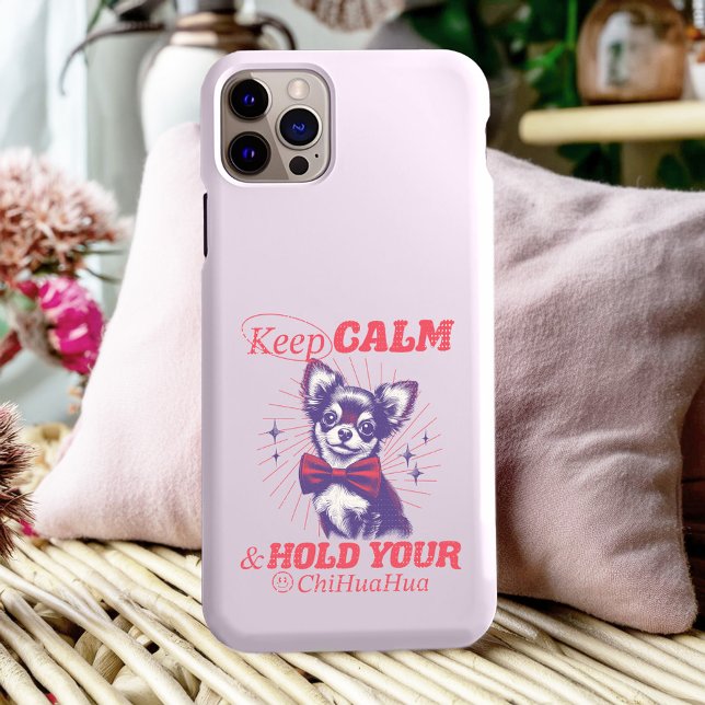 Coques Case-Mate iPhone Chihuahua au style Vintage amusant avec Bowtie ros (This funny design uses retro fonts and vintage-style graphics in bright pink typography.)