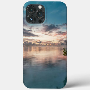 Case-Mate iPhone Case ciel bleu avec nuages rouges et noirs réfléchis su