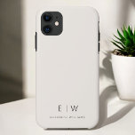 Case-Mate iPhone Case Classic Elegant Neutral Minimaliste Nom Monogramme<br><div class="desc">Élevez votre smartphone avec notre coque iphone de nom Monogramme minimaliste moderne classique élégant. Ce coque méticuleusement conçu allie élégance intemporelle et minimalisme contemporain. Conçu à la perfection, il protège non seulement votre appareil, mais ajoute également une touche de style personnalisé. Les options de personnalisation de monogramme et de nom...</div>