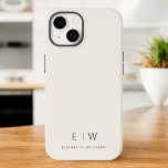 Coque Case-Mate iPhone Classic Neutre Moderne Minimaliste Nom Monogramme<br><div class="desc">Élevez votre smartphone avec notre coque iphone de nom Monogramme minimaliste moderne classique élégant. Ce coque méticuleusement conçu allie élégance intemporelle et minimalisme contemporain. Conçu à la perfection, il protège non seulement votre appareil, mais ajoute également une touche de style personnalisé. Les options de personnalisation de monogramme et de nom...</div>