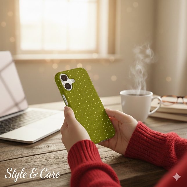 Coques Case-Mate iPhone Classique Protecteur Olive à Points Blancs (Classic White Polka Dot Olive Protective Case-Mate iPhone Case)