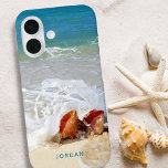 Coque Pour iPhone 16 Coastal Beach Shells Seashore Nom photo<br><div class="desc">Boîtier de téléphone portable personnalisé avec votre propre photo à fond (ou utilisez l'exemple) et texte personnalisé dans votre choix de style de police et de couleur. L'exemple de la photo montre un littoral côtier et des coquillages de conches avec des vagues qui s'écrasent sur eux sur une plage de...</div>