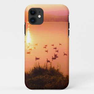 Coque iPhone 11 Coucher de soleil rose et de lac de pêche
