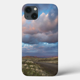 iPhone 13 Case Coucher du soleil sur Gravel Zumwalt Prairie Road