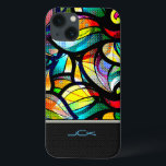 iPhone 13 Case Couleur Abstrait des torsades en verre tendu<br><div class="desc">Des tourbillons abstraits colorés au look vitrail. monogramme personnalisé et optionnel avec motif géométrique moderne en bas.</div>