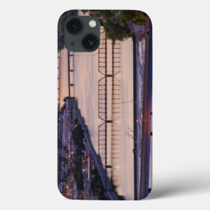Etui iPhone 13 De Nombreux Pont Entourent La Grande Rivière, Vue