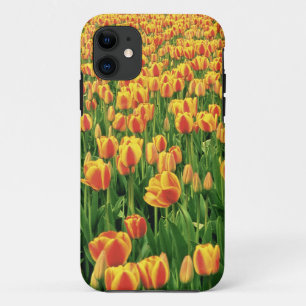 Etui iPhone Case-Mate Des tulipes printanières fleurissent devant la vie