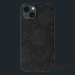 iPhone 13 Coque Design floral élégant monochromatique gris foncé<br><div class="desc">Élégant monogramme vintage monochromatique gris foncé simple.Monogramme personnalisé et optionnel en rouge de corail suggéré. L'aspect bossé est un effet photoshop et pas réel.</div>