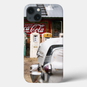 iPhone 13 Coque Dixon, Nouveau Mexique, Etats-Unis. Voiture