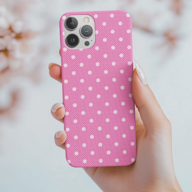 Coques Case-Mate iPhone Dotty Délicieux rose (A Dotty Delight Pink Case-Mate iPhone Case is in hand.)