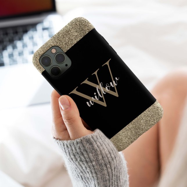 Coques Case-Mate iPhone Élégant Monogramme Parties scintillant or (Monogram elegant gold glitter top and bottom to add some sparkle with a black background. )