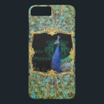 Etui iPhone Case-Mate Elégant Peacock avec Vintage Scrolls Baroque Rocco<br><div class="desc">Ce boîtier de téléphone design présente une vue générale, élégante, latérale d'un oiseau de paon avec plumes de queue étalées. Une parties scintillant dorée Baroque rococo cadre élégant déclenche l'image de style collage au centre du téléphone. Un arrière - plan de plumes de queue de ventilateur étalées entoure le coque....</div>