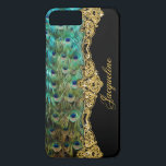 Coque iPhone 8 Plus/7 Plus Elégant Peacock Feathers Vintage Baroque Rococo<br><div class="desc">Ce boîtier de téléphone design présente une image royale et complète de jolies plumes de queue paon. Une parties scintillant dorée rococo baroque scintille et brille avec des étoiles lumineuses scintillantes. Personnalisé avec votre prénom ou tout texte que vous souhaitez utiliser le simple champ modèle fourni. Beau, classe, style vintage...</div>