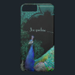 Coque Case-Mate iPhone Elégant Peacock w Scrolls Concepteur personnalisé<br><div class="desc">Cette conception présente une vue latérale d'un oiseau paon avec des plumes de queue étalées et élégantes. Beau, classe, vintage style fait un magnifique design pour un design branché. Une disposition de texte moderne et incurvée fait une étonnante marque de mode design. Une image vraiment féminine pour votre reine !...</div>
