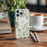 Coque iPhone 16 Pro Max Élégante verdure Botanique | Monogramme initial<br><div class="desc">Ajoutez une touche de sophistication à votre iPhone 16 Pro Max avec ce coque botanique exquis et verdoyant. Doté d'un motif de feuilles d'aquarelle aux tons verts doux, ce coque apporte l'élégance de la nature à votre quotidien. Le monogramme initial personnalisable au centre ajoute une touche personnelle et élégante, ce...</div>