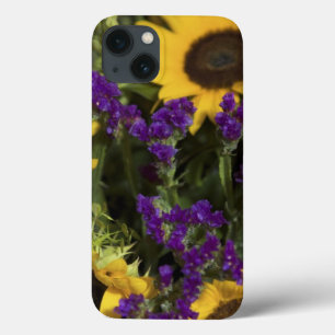 iPhone 13 Coque États-Unis, gros plan de l'arrangement de fleurs n