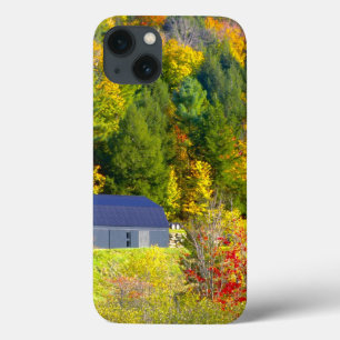 iPhone 13 Case États-Unis, Vermont. Feuillage d'automne le long d