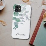 Case-Mate iPhone Case Eucalyptus Vert Nom personnalisé<br><div class="desc">Cette élégante coque iphone coque est décorée de feuilles d'eucalyptus aquarelle dans des tons doux de vert sur un arrière - plan blanc. Customisez-le avec votre nom ou monogramme. Pour modifier davantage, utilisez l'outil de conception pour modifier la police, la taille de police ou la couleur. Parce que nous créons...</div>