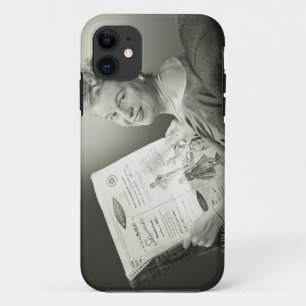 Case-Mate iPhone Case Femme s'asseyant dans la chaise