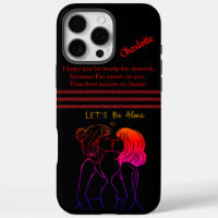 Femmes jouissant d'un joyeux ensemble