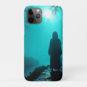 Case-Mate iPhone Case Figure de fantôme dans Haunted Woods Design