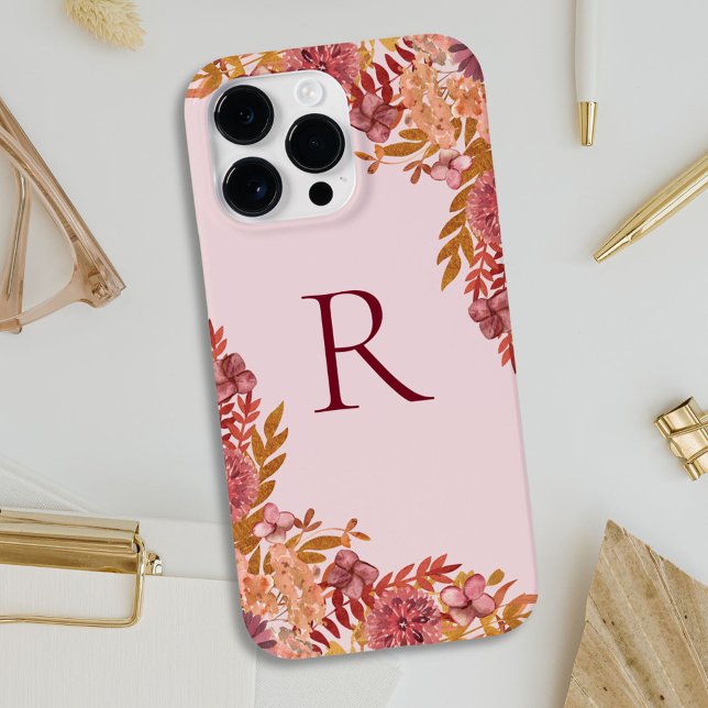 Coques Case-Mate iPhone Fleurs d'automne en or et bordeaux monogrammées (In situ)