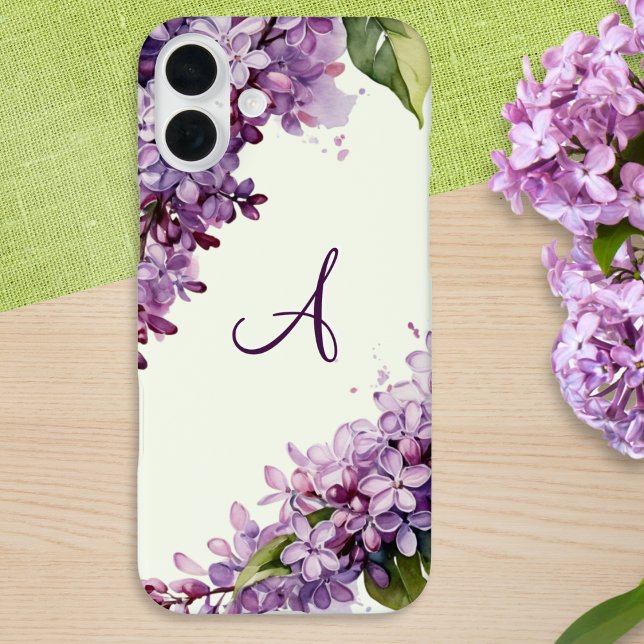 Coques Case-Mate iPhone Fleurs de lilas vert clair monogrammées (An elegant phone case with lilac flowers design and custom monogram on a pale green background)